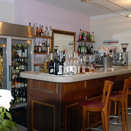 Locanda Da Vittorio Manerba del Garda Bagian luar foto