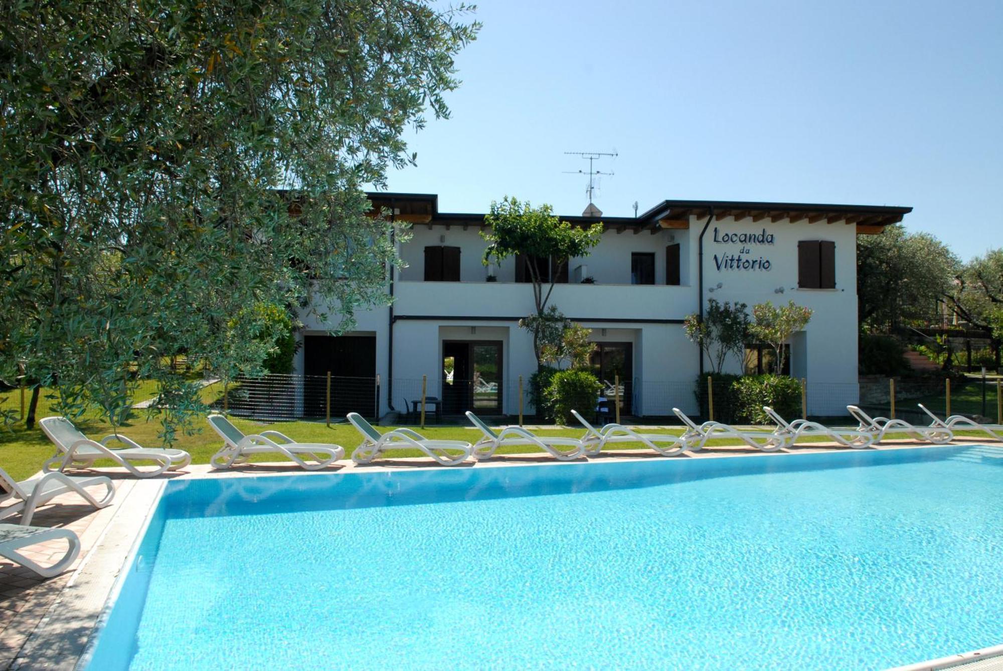 Locanda Da Vittorio Manerba del Garda Bagian luar foto