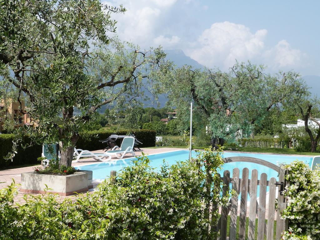Locanda Da Vittorio Manerba del Garda Bagian luar foto