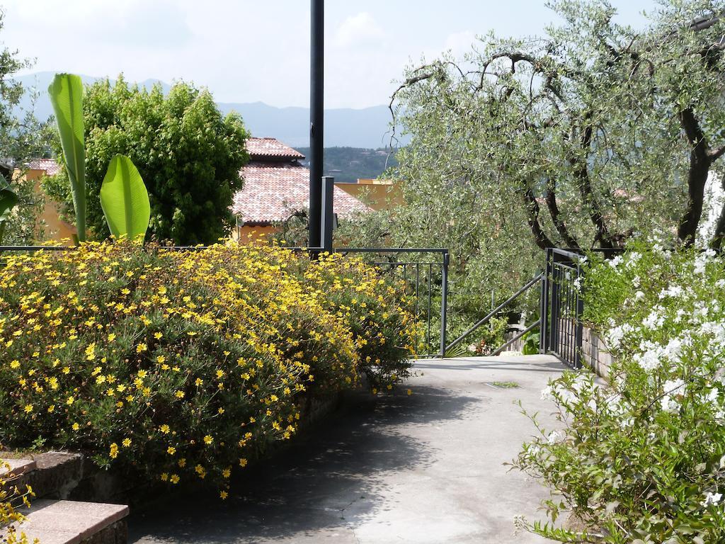 Locanda Da Vittorio Manerba del Garda Bagian luar foto