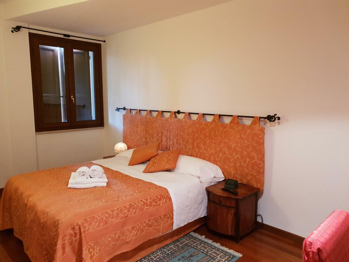 Locanda Da Vittorio Manerba del Garda Bagian luar foto